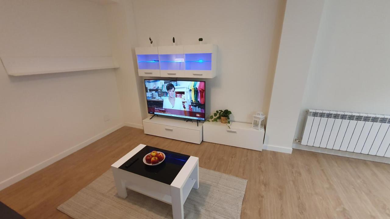 Auditorio Vicele - 2 Hab Y Sofa-Cama - Wifi - Vut-3692-As Oviedo Luaran gambar