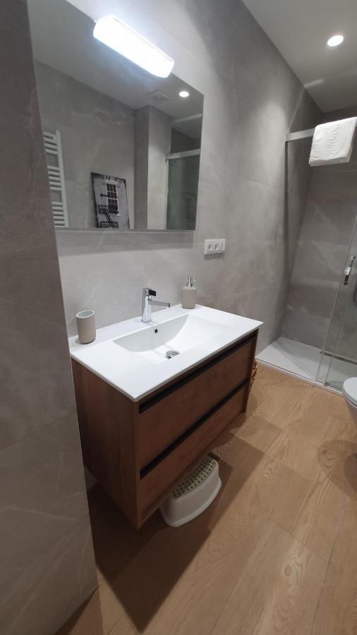 Auditorio Vicele - 2 Hab Y Sofa-Cama - Wifi - Vut-3692-As Oviedo Luaran gambar